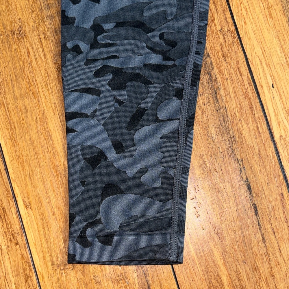Women's Zyia leggings lot of 3 - Picture 8 of 16